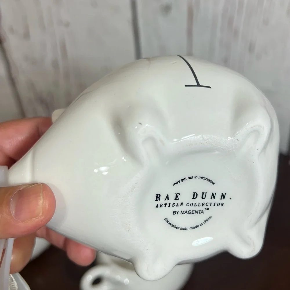 RAE DUNN measuring set 4 whimsical piglets .25-1  nwt no box Country